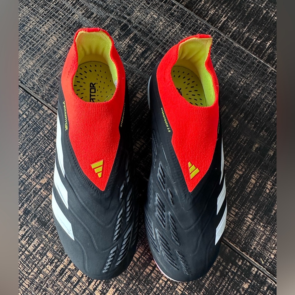 Adidas  Predator Kids’s Black Soccer Shoes
